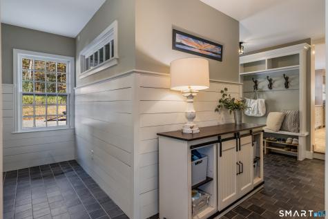 44 Bishop Lane Avon CT 06001