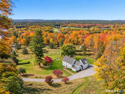 44 Bishop Lane Avon CT 06001