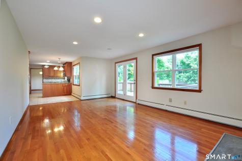 28 Somerset Drive Windsor CT 06095