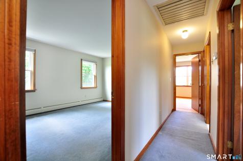 28 Somerset Drive Windsor CT 06095