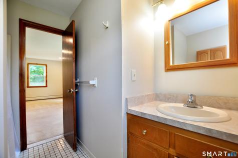 28 Somerset Drive Windsor CT 06095