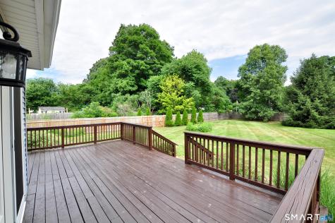 28 Somerset Drive Windsor CT 06095
