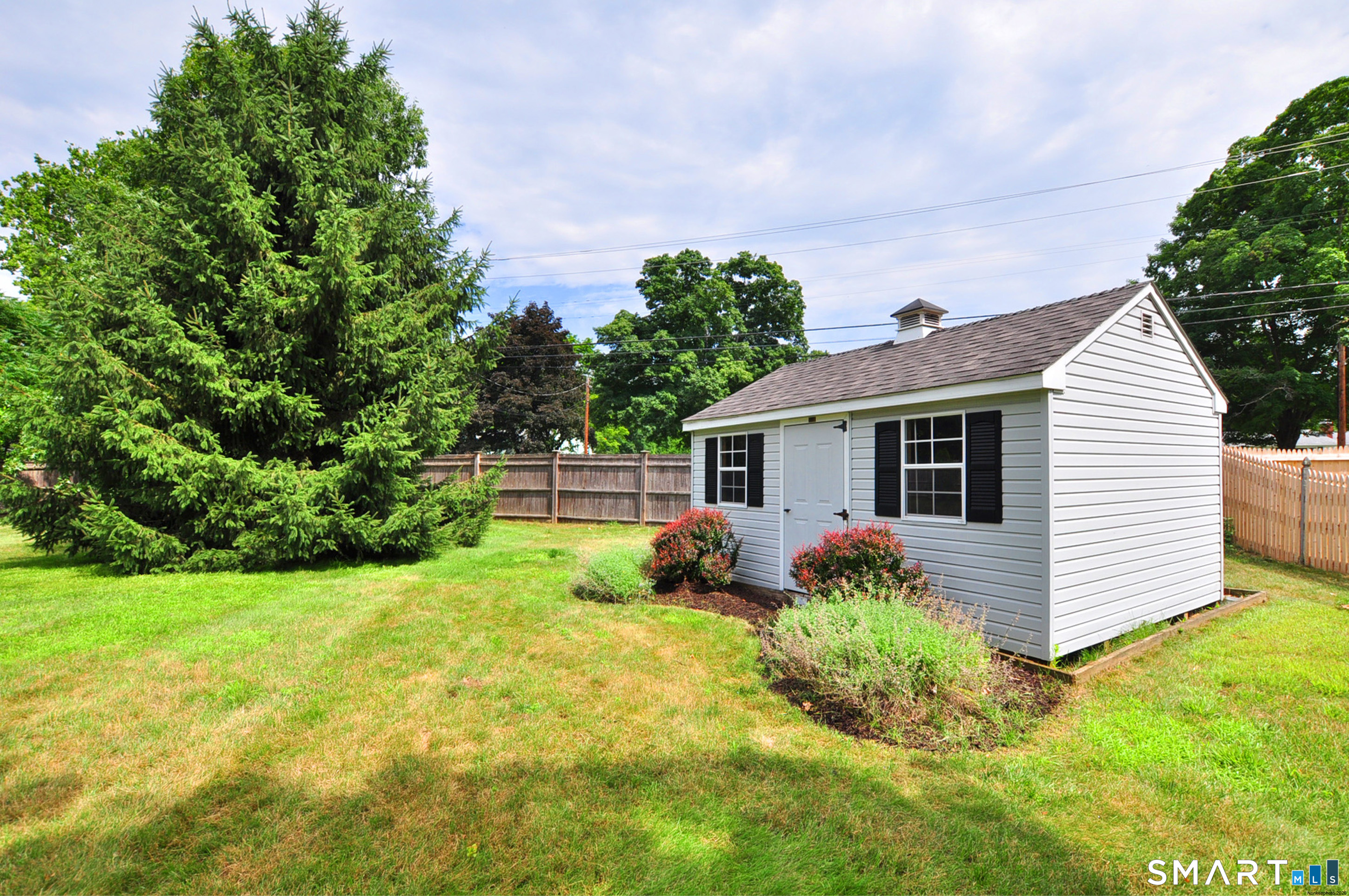 28 Somerset Drive Windsor CT 06095