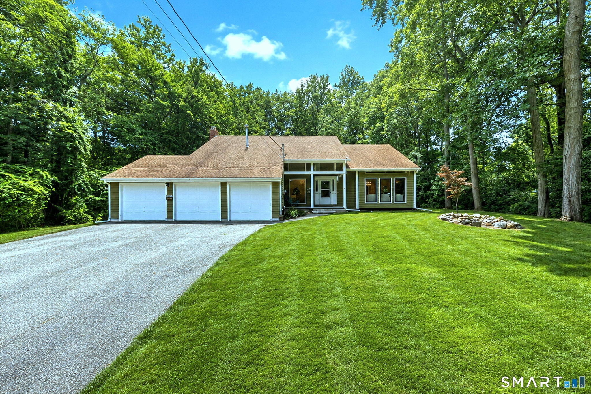 405 Shelton Road Trumbull CT 06611