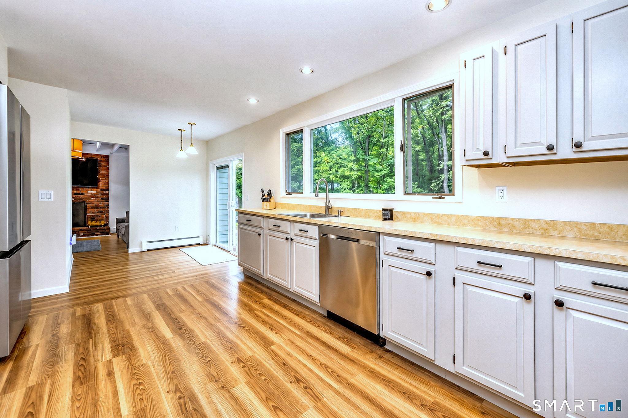 405 Shelton Road Trumbull CT 06611