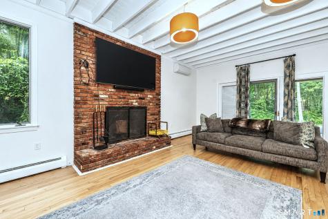 405 Shelton Road Trumbull CT 06611