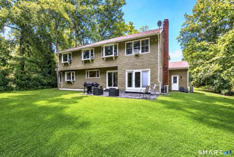 405 Shelton Road Trumbull CT 06611