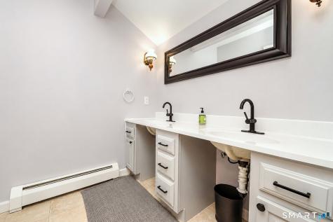 405 Shelton Road Trumbull CT 06611
