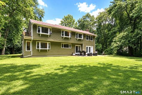 405 Shelton Road Trumbull CT 06611