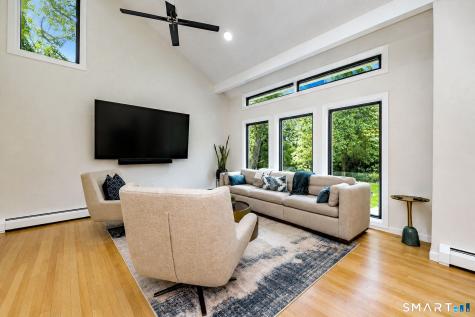 405 Shelton Road Trumbull CT 06611