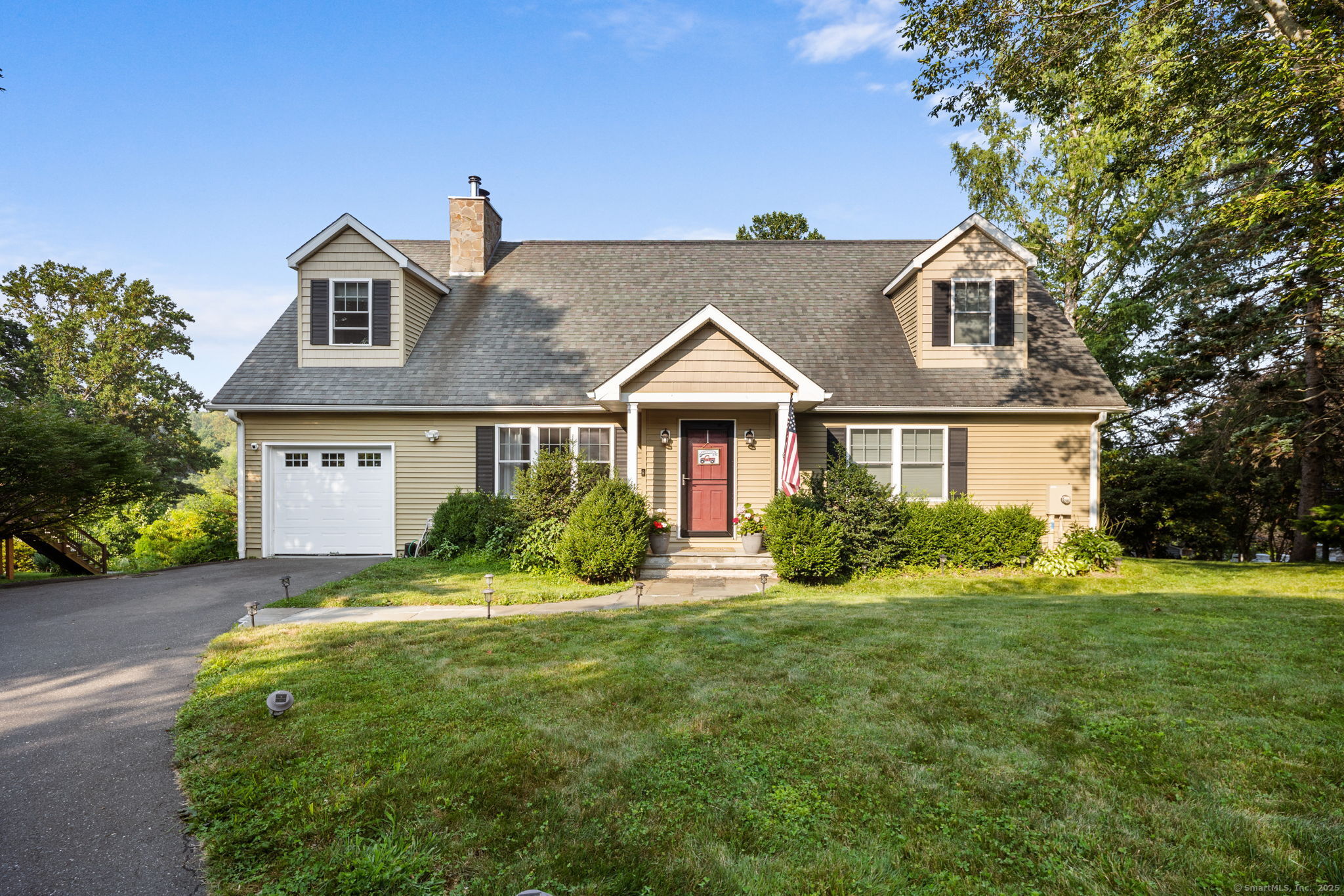 29 Saddle Rock Road Danbury CT 06811