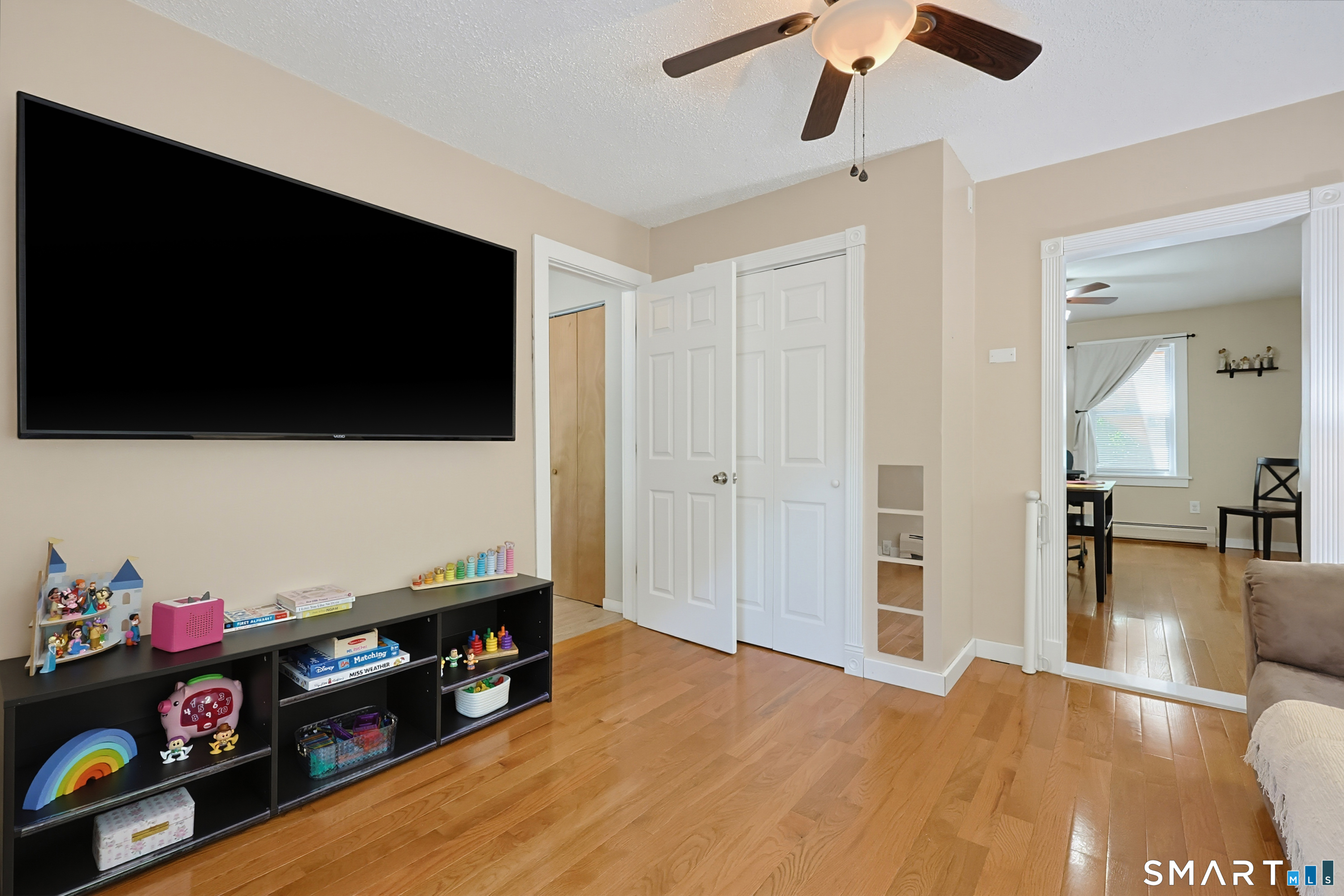 9 Hickory Street Norwich CT 06360