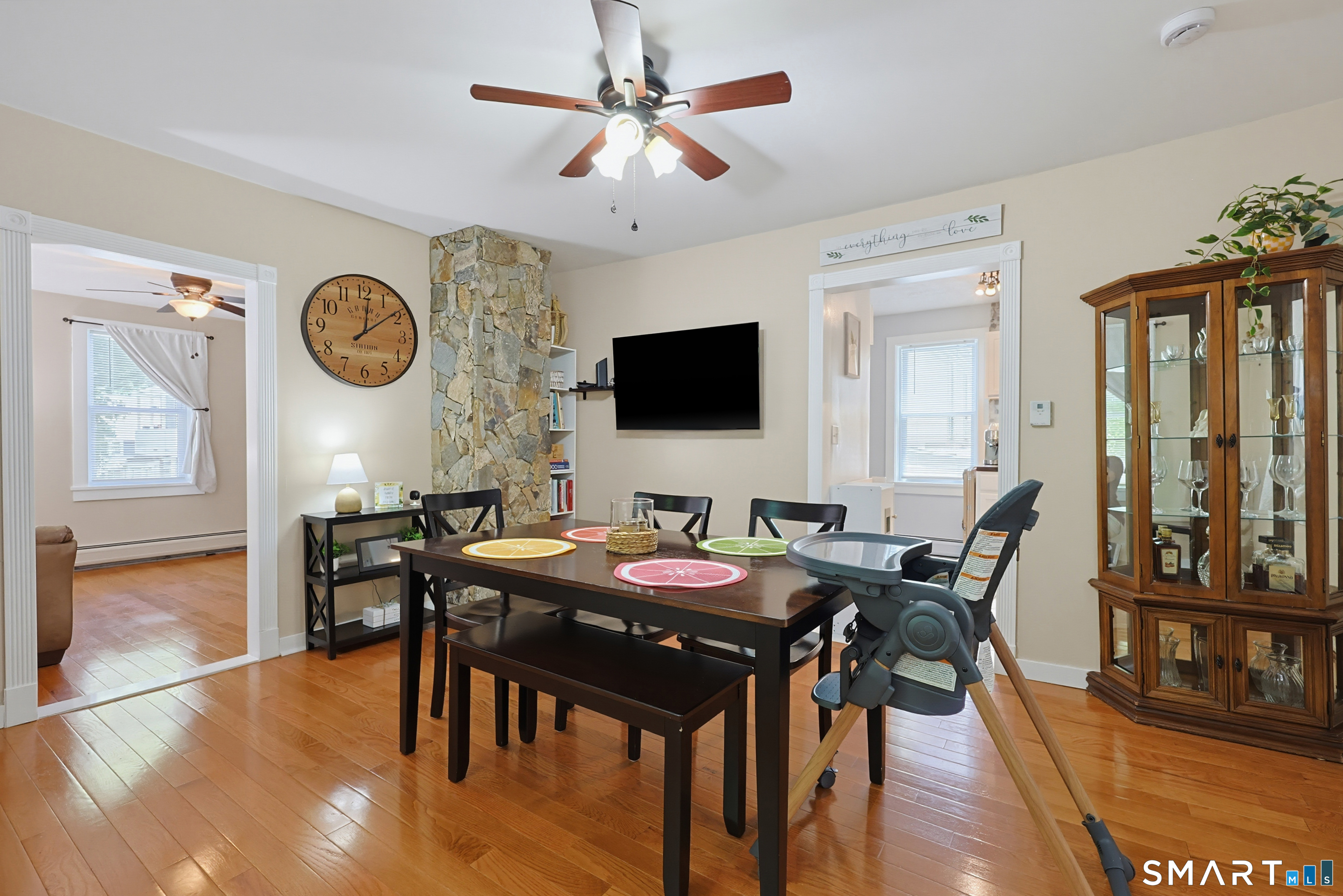 9 Hickory Street Norwich CT 06360