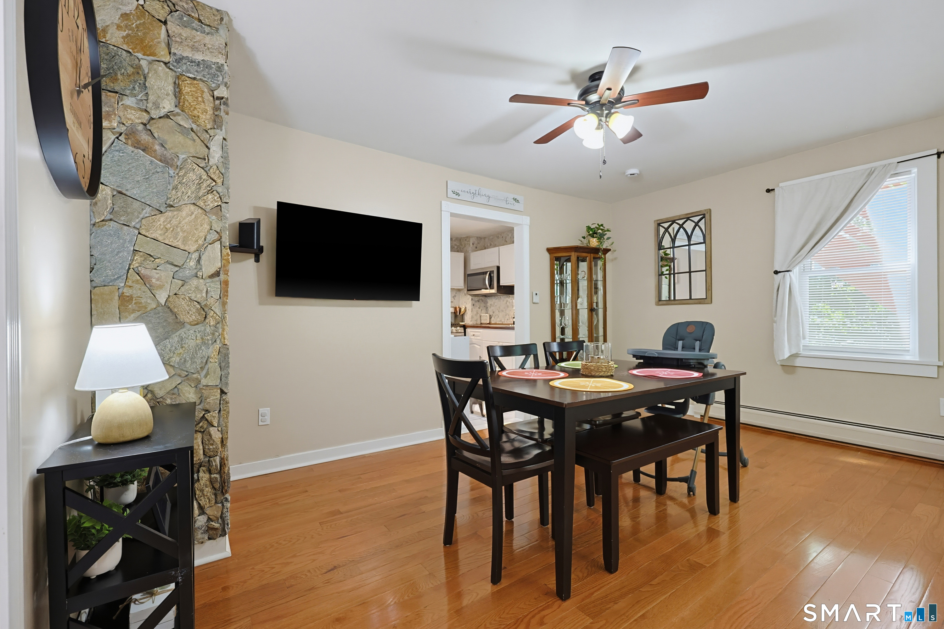 9 Hickory Street Norwich CT 06360
