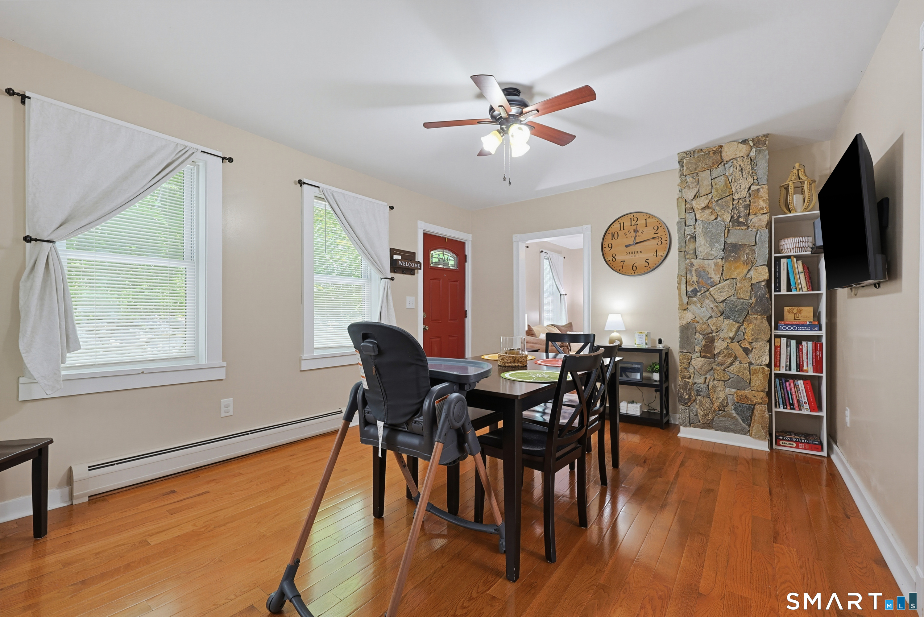 9 Hickory Street Norwich CT 06360