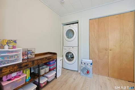 9 Hickory Street Norwich CT 06360