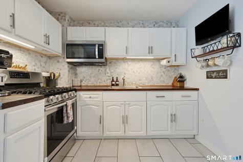 9 Hickory Street Norwich CT 06360