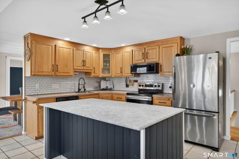18 Riverside Terrace Madison CT 06443