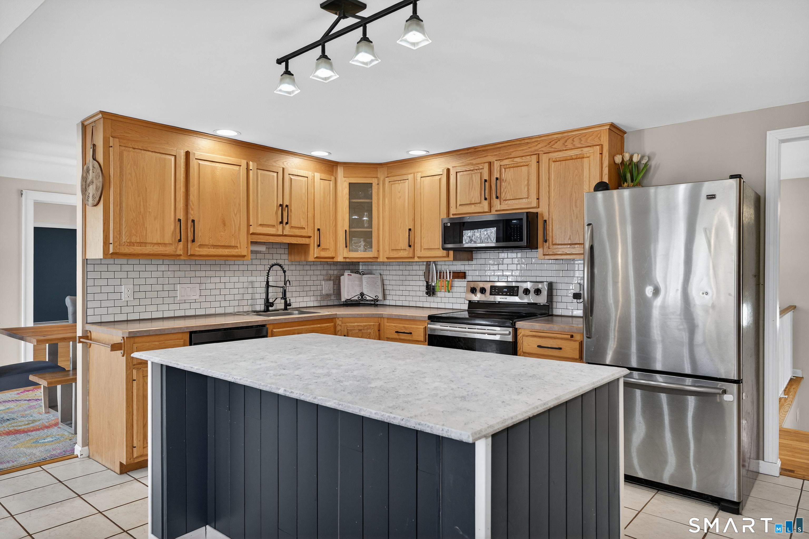 18 Riverside Terrace Madison CT 06443