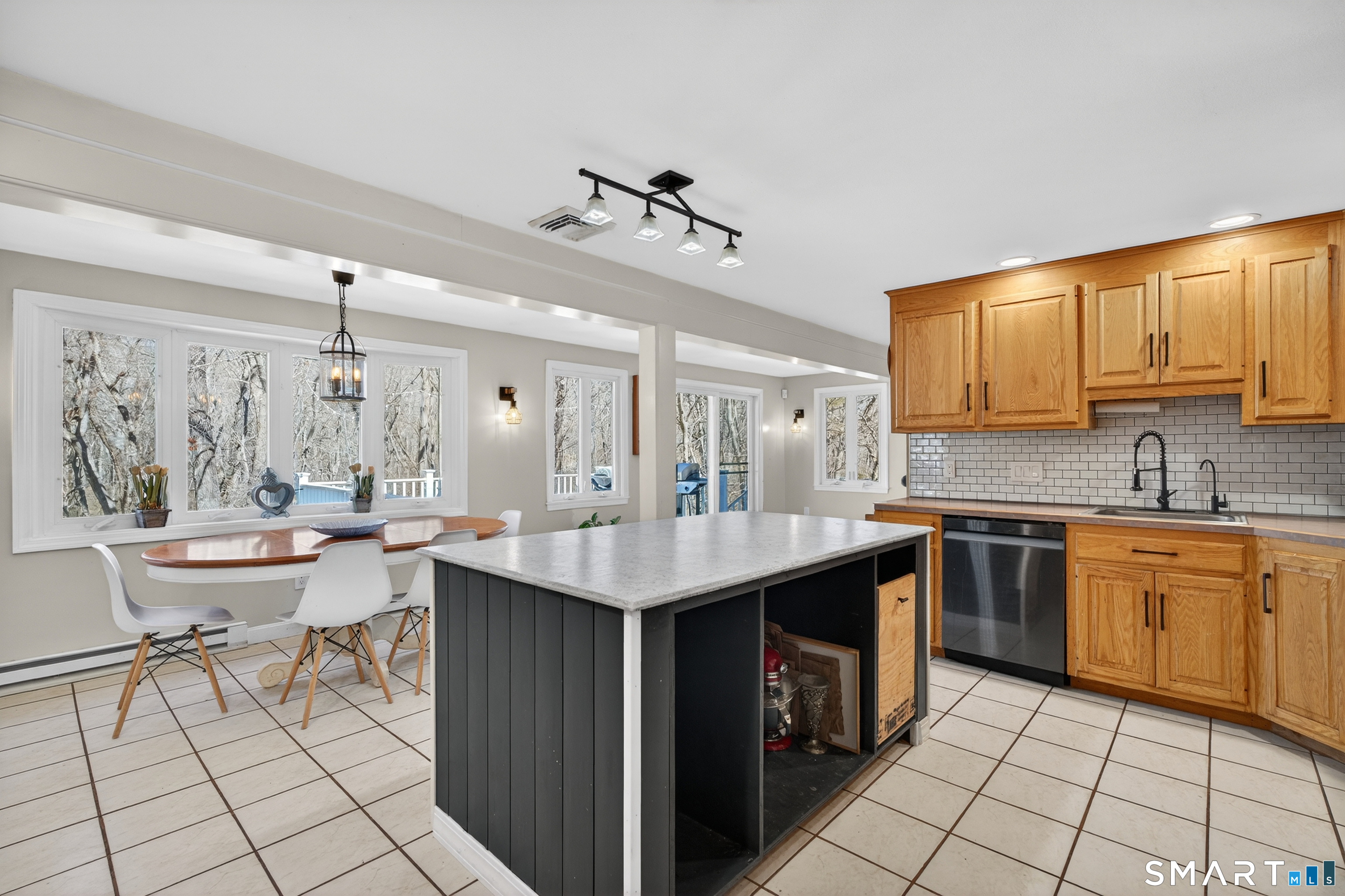 18 Riverside Terrace Madison CT 06443
