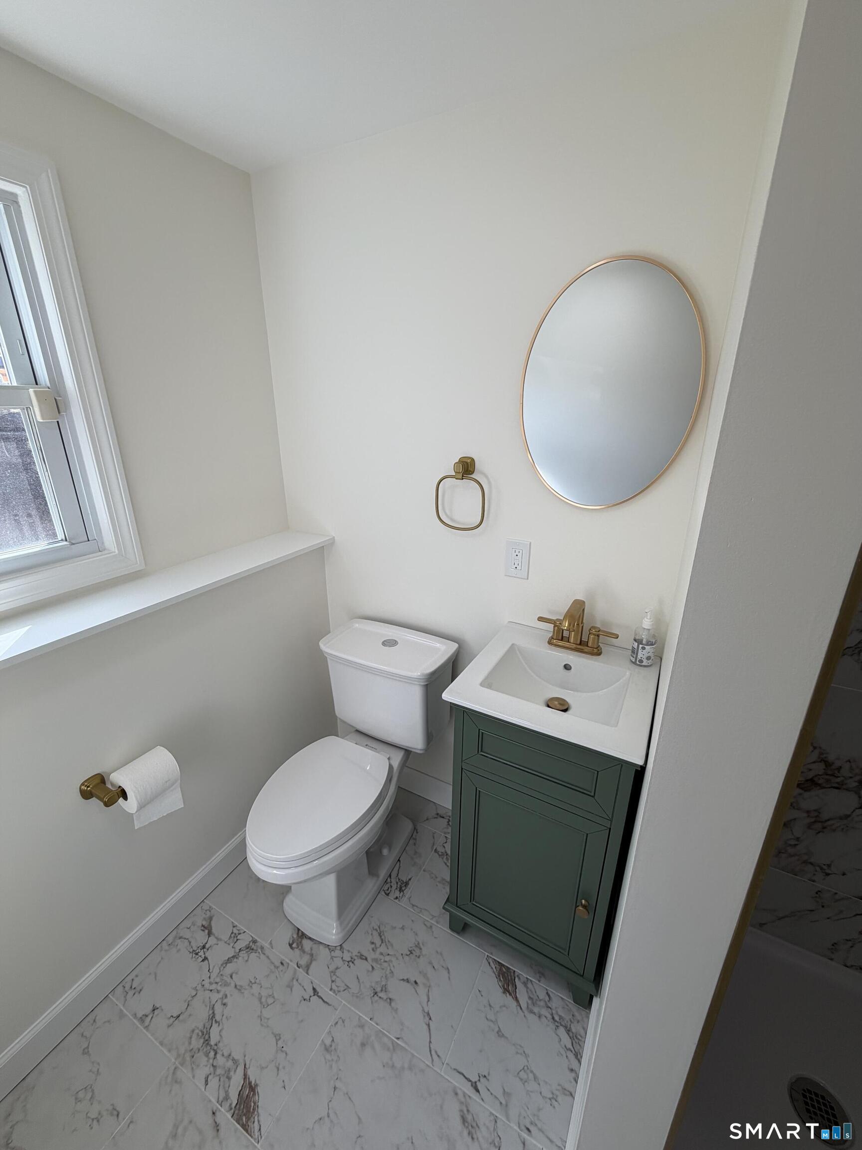 39 Hemlock Road Branford CT 06405