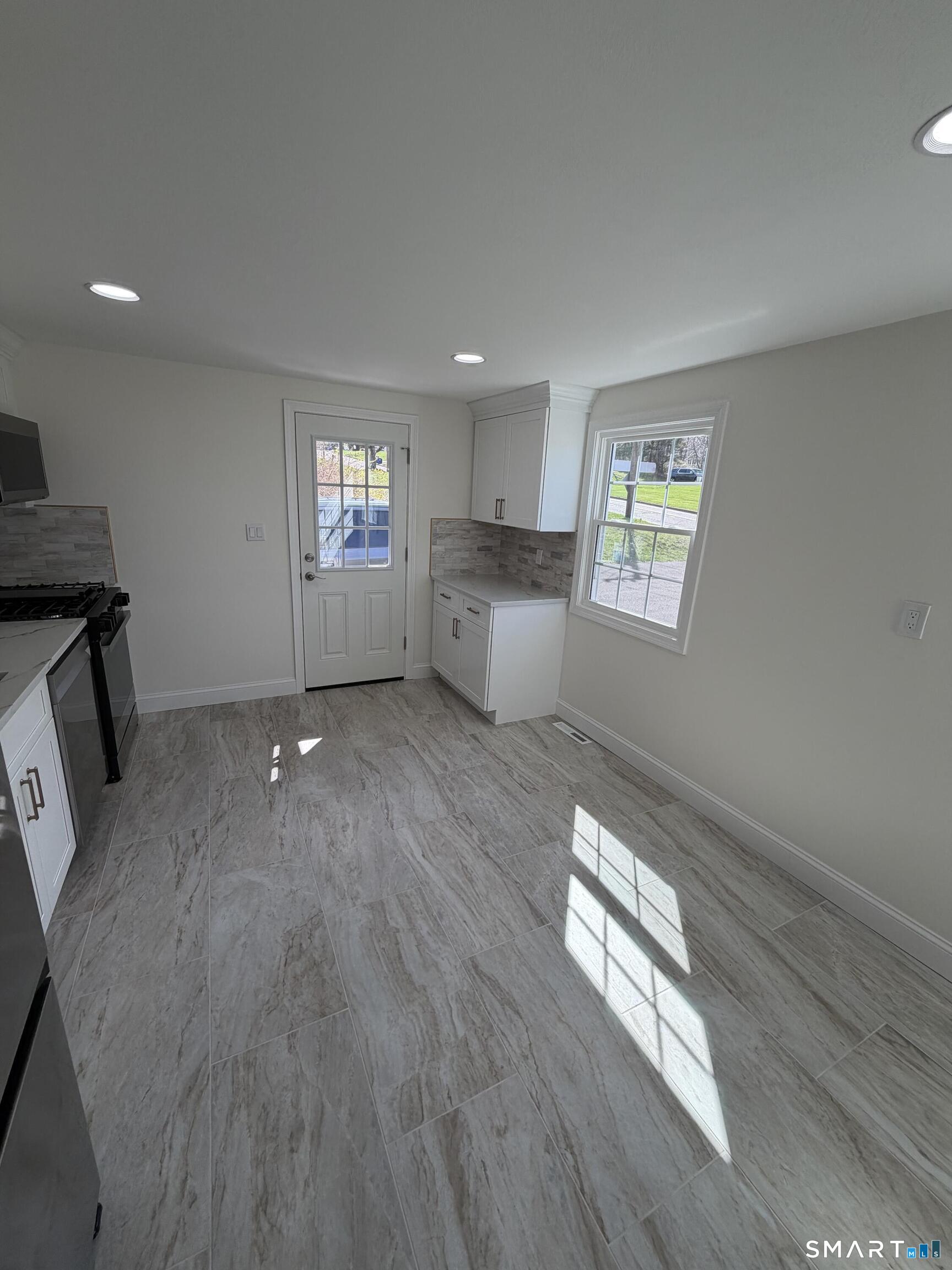 39 Hemlock Road Branford CT 06405