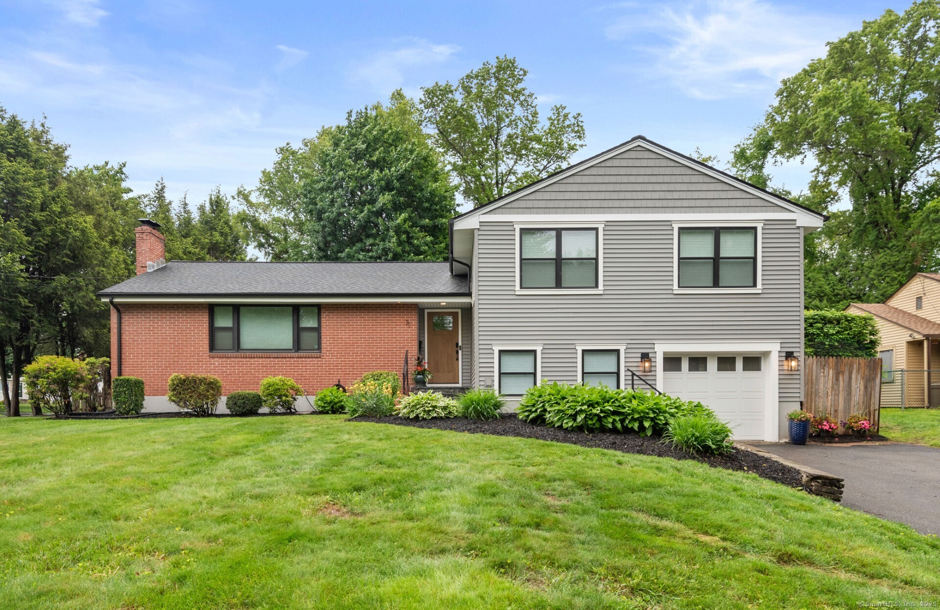 71 Tumblebrook Lane West Hartford CT 06117