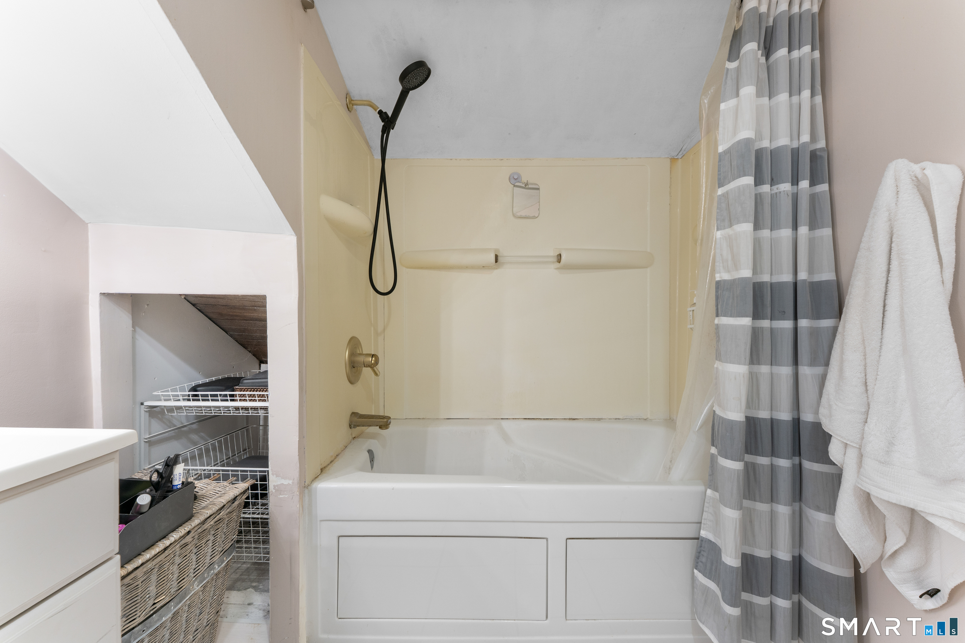 111 Arlington Street West Haven CT 06516