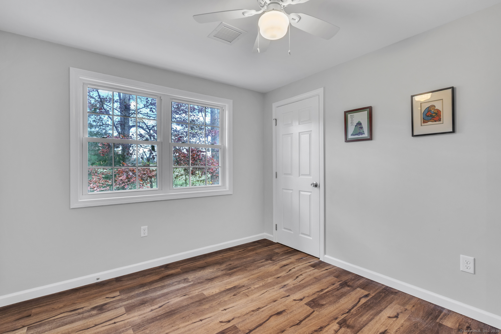 42 Middle Road Ellington CT 06029