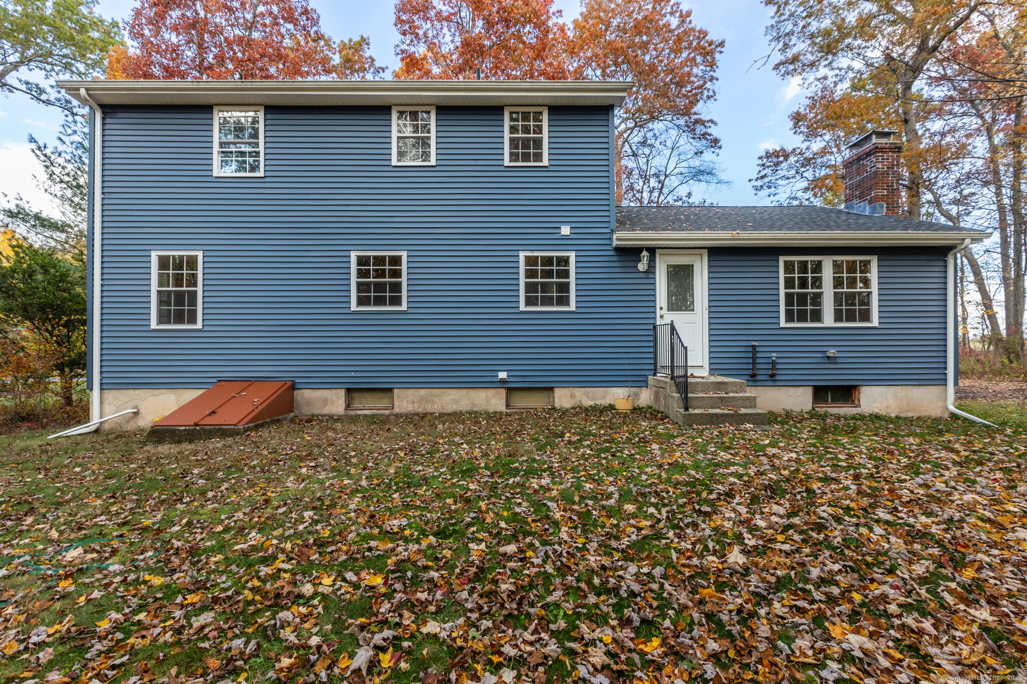 42 Middle Road Ellington CT 06029