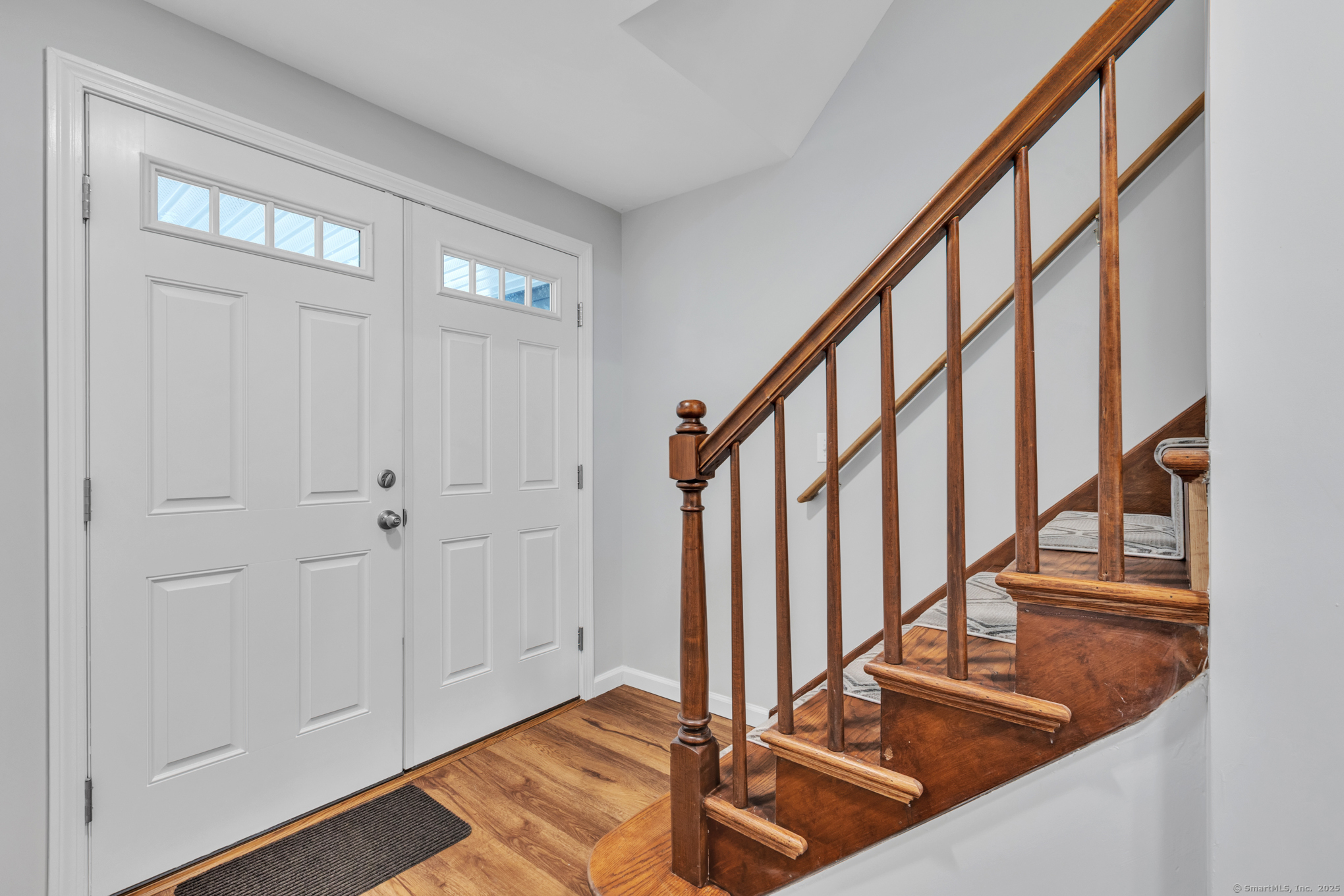 42 Middle Road Ellington CT 06029