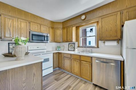 69 Willowbrook Avenue Stamford CT 06902