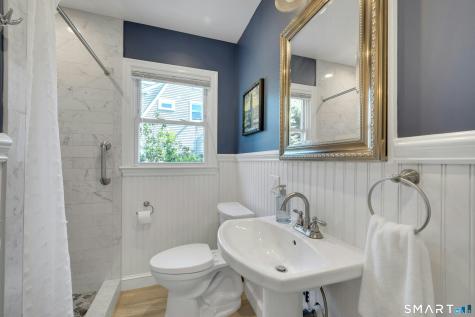 69 Willowbrook Avenue Stamford CT 06902