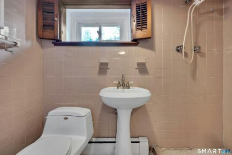 69 Willowbrook Avenue Stamford CT 06902