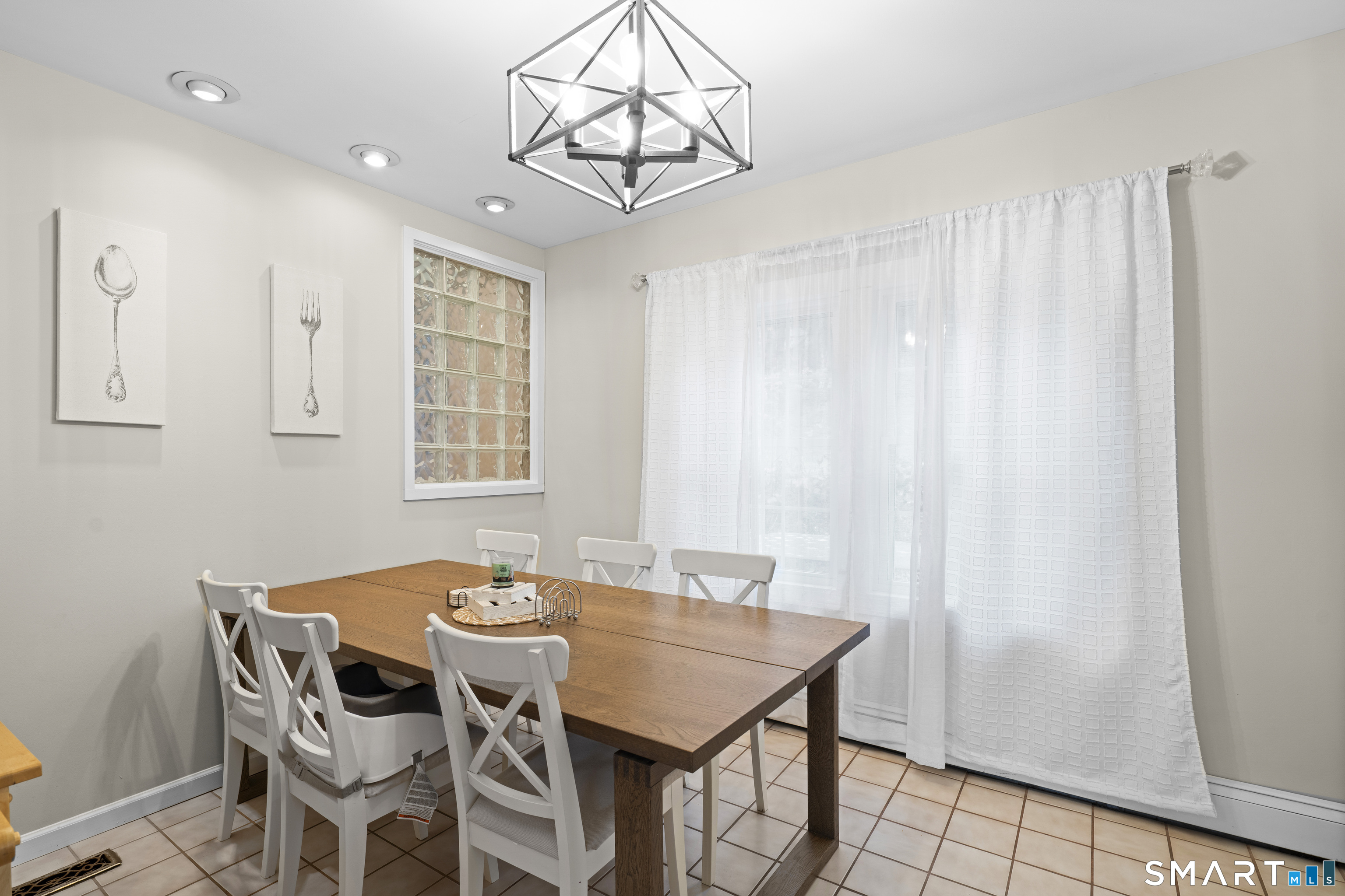 5 Lakeview Road Plymouth CT 06786