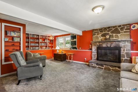 19 Greenacre Drive Shelton CT 06484