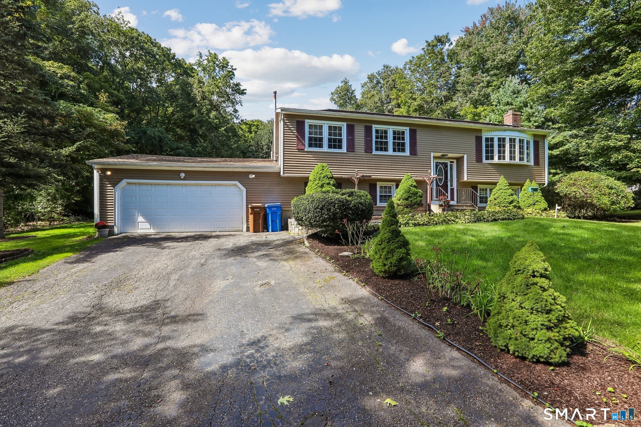19 Greenacre Drive Shelton CT 06484