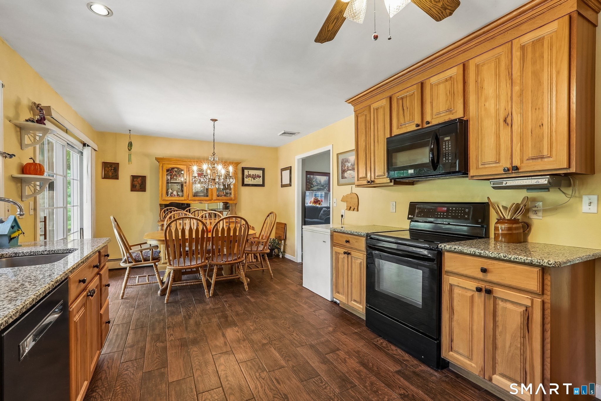 19 Greenacre Drive Shelton CT 06484