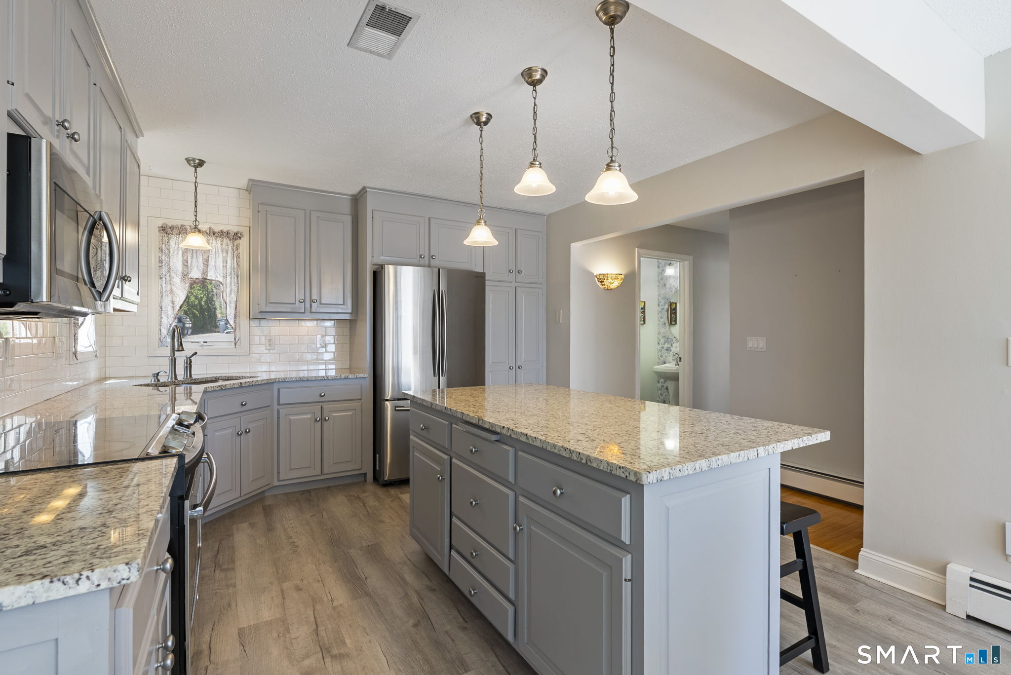 8 Pine Street Ellington CT 06029