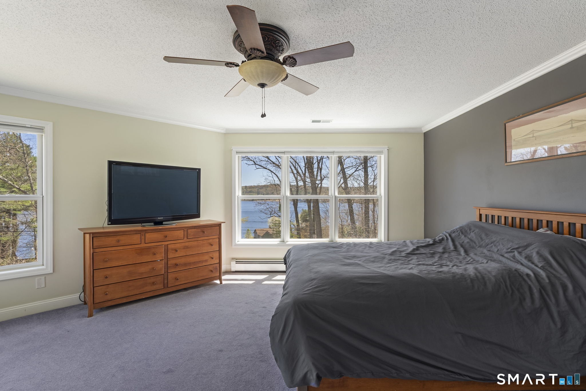 8 Pine Street Ellington CT 06029