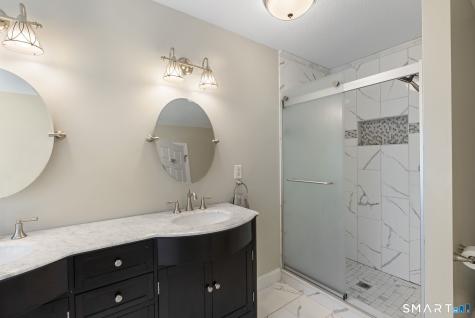 8 Pine Street Ellington CT 06029