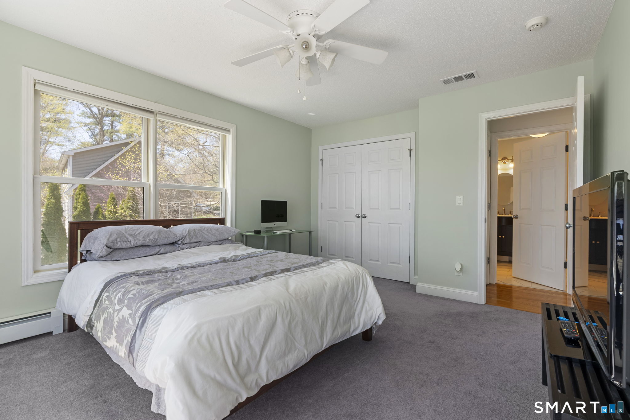 8 Pine Street Ellington CT 06029