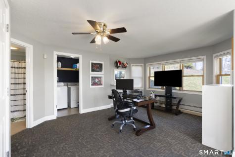 8 Pine Street Ellington CT 06029