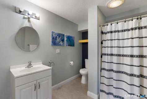 8 Pine Street Ellington CT 06029
