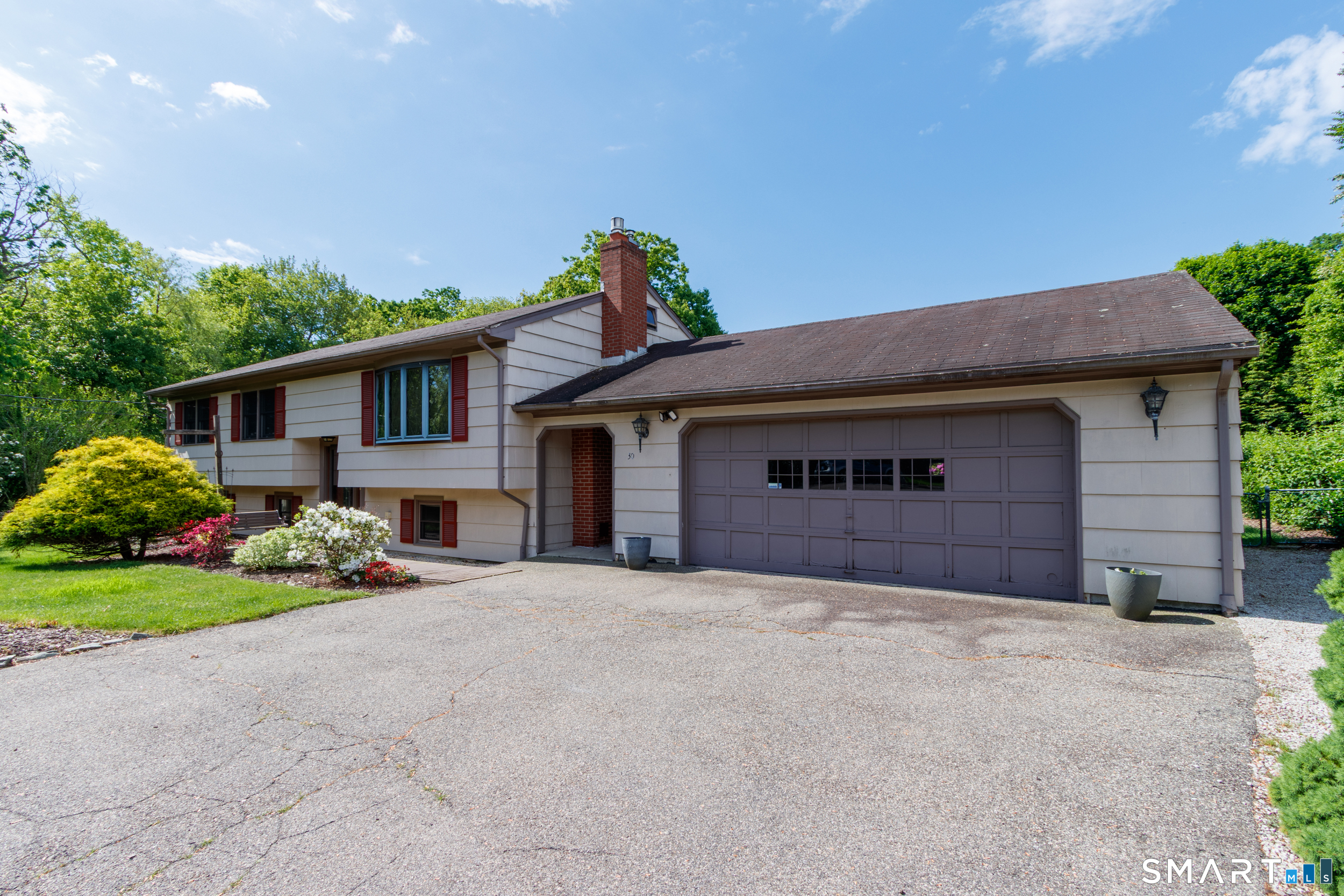 30 Dellwood Drive Milford CT 06460