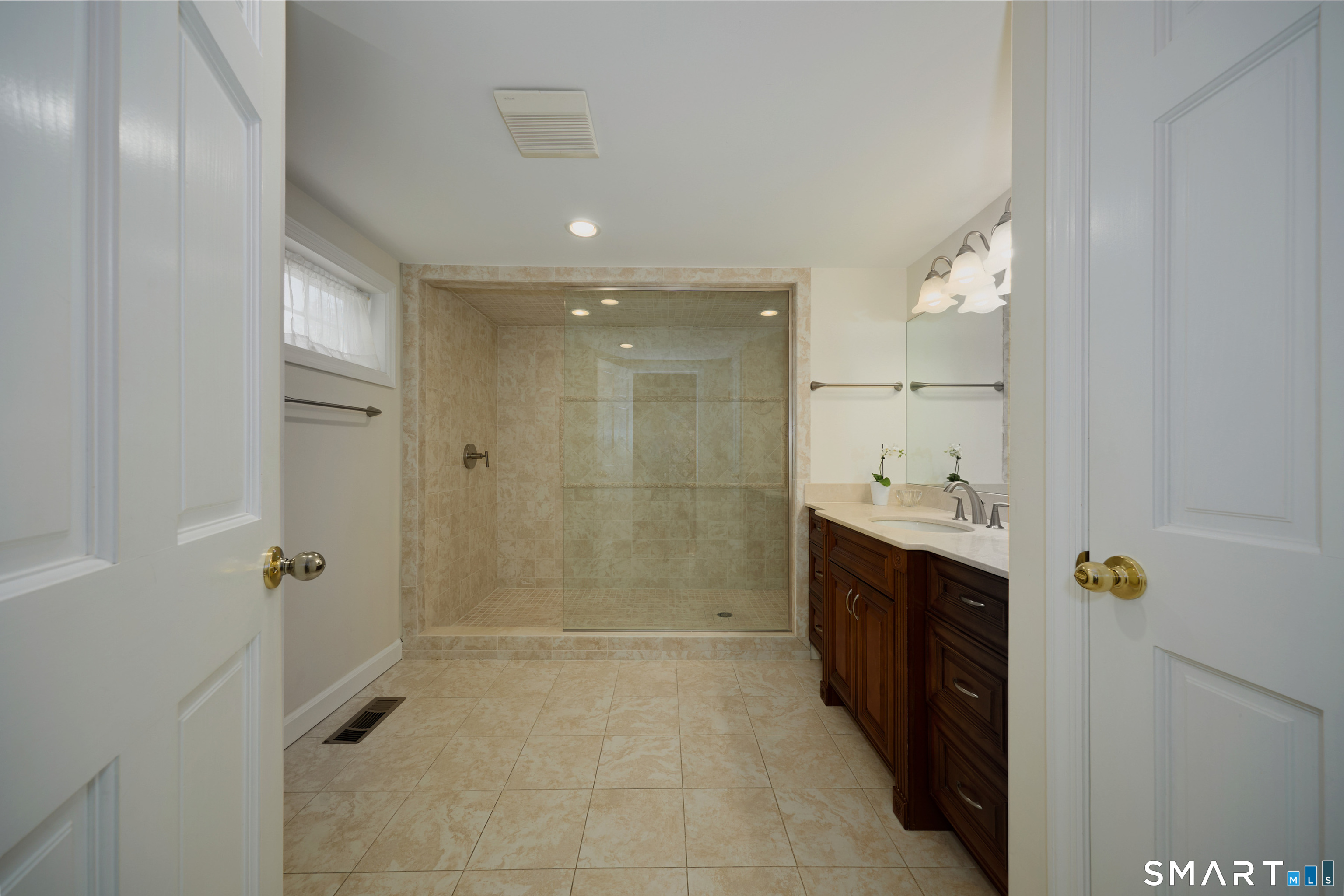 19 Pine Tree Drive Stamford CT 06906