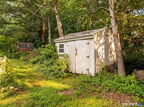 272 Whalehead Road Ledyard CT 06335