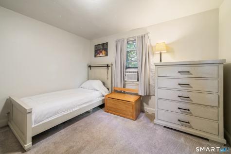 9 Fisk Drive Newington CT 06111