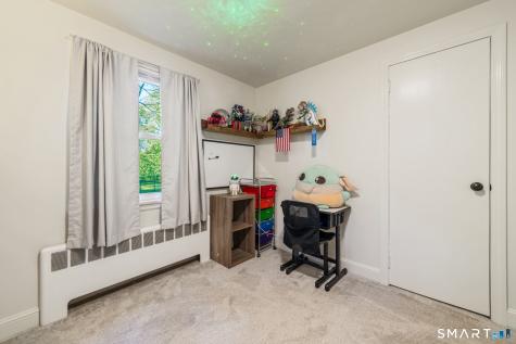9 Fisk Drive Newington CT 06111