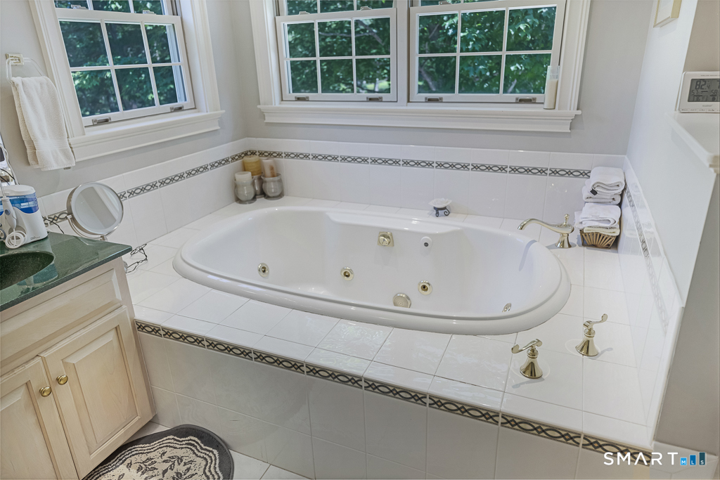 53 Oakridge Drive Westbrook CT 06498